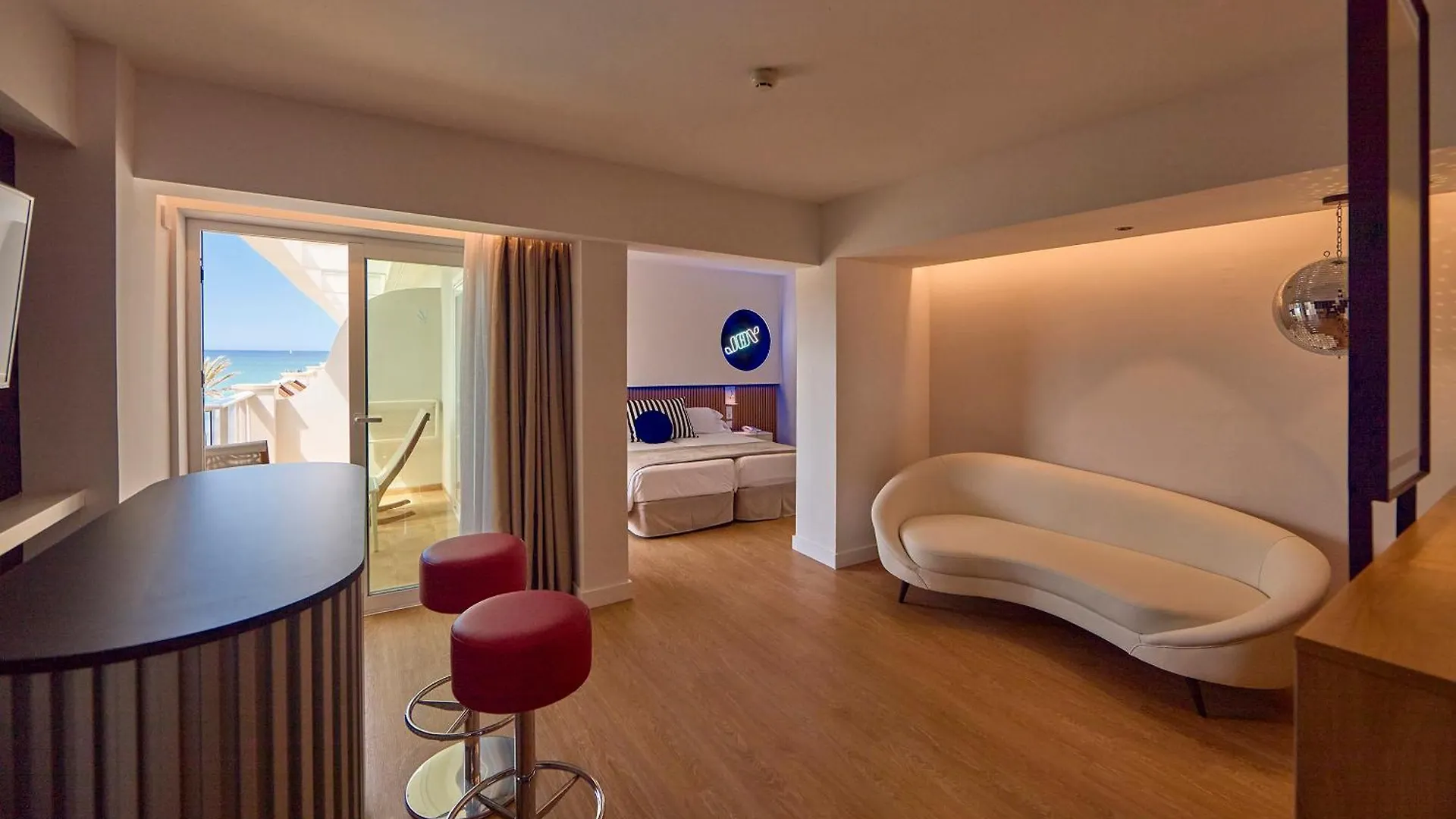****  Universal Hotel Neptuno - Adults Only Playa de Palma  España